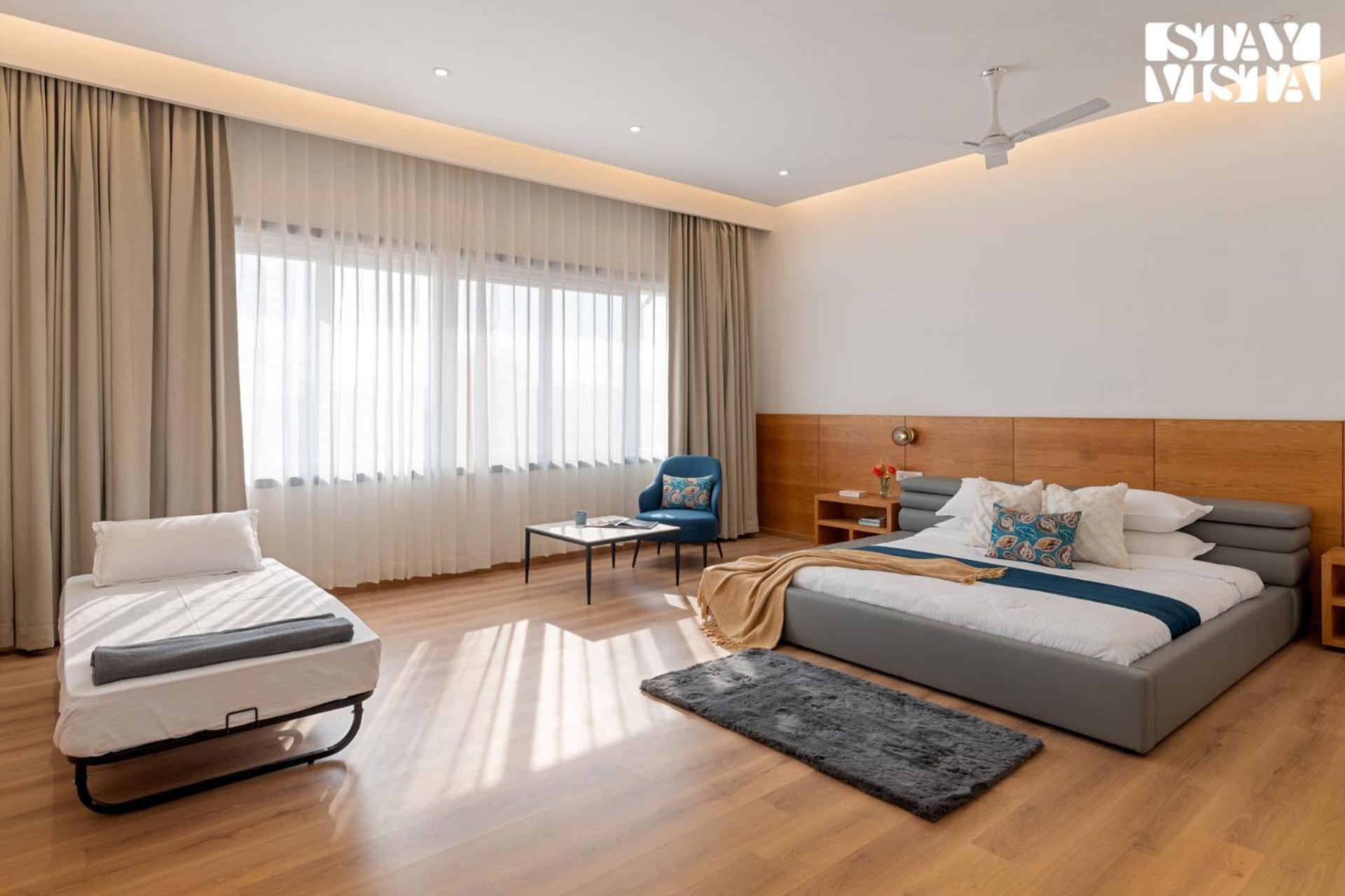 Stayvista At Aj House With Pvt Pool & Projector Set-Up Гайдарабад Екстер'єр фото